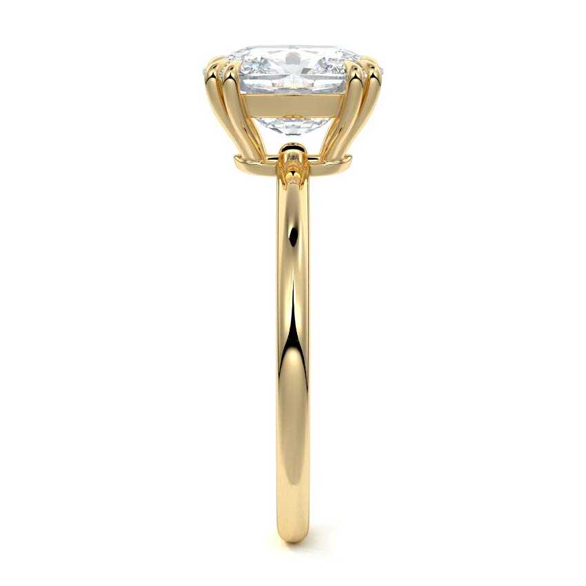 Davina - Cushion Yellow Gold Engagement Ring Detail View | Nura Lab