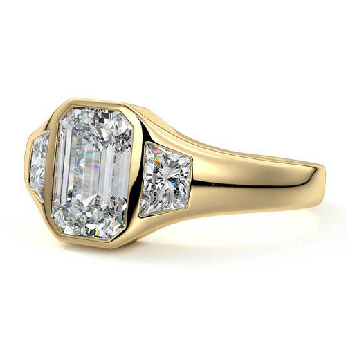 Hana - Emerald Cut Yellow Gold Engagement Ring Detail View | Nura Lab