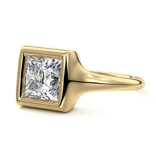 Gianna - Princess Yellow Gold Engagement Ring Detail View | Nura Lab