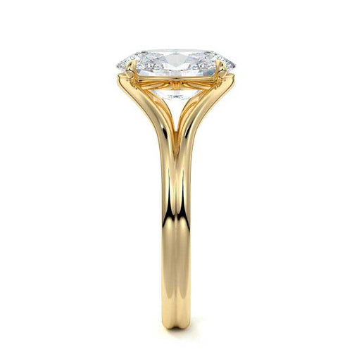 Irina - Oval Yellow Gold Lab Grown Diamond Engagement Ring | Nura Lab