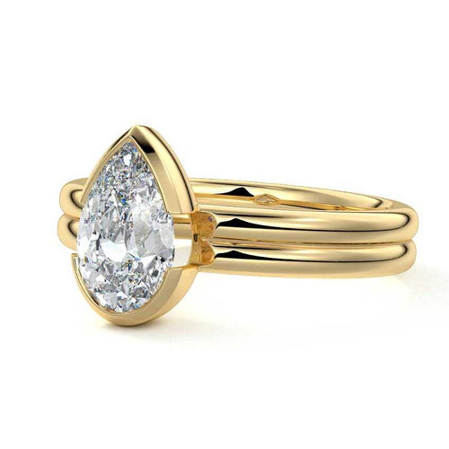 Lorena - Pear Yellow Gold Lab Grown Diamond Engagement Ring | Nura Lab
