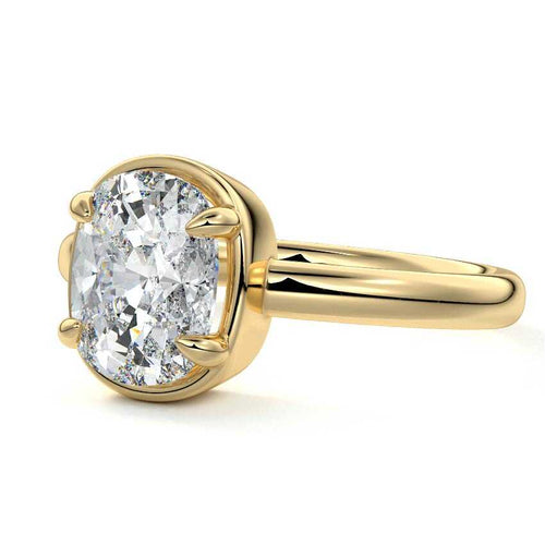 Maelle - Cushion Yellow Gold Engagement Ring Detail View | Nura Lab