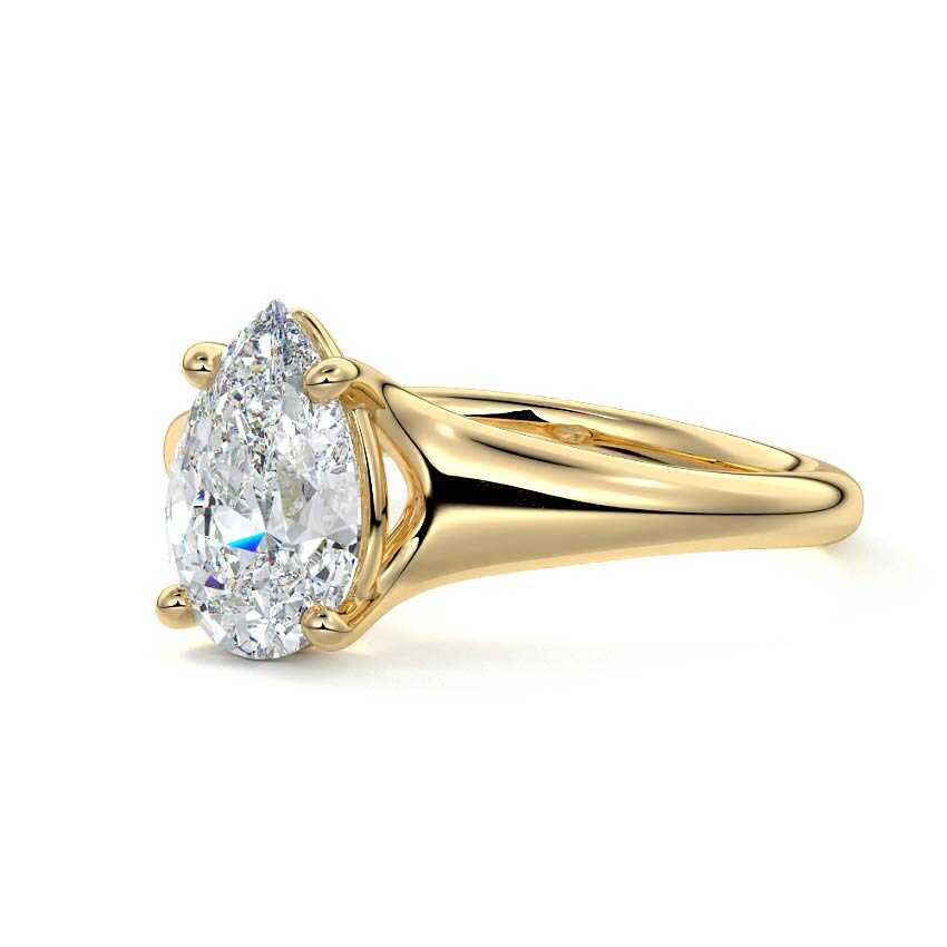 Maia - Pear Yellow Gold Engagement Ring Detail View | Nura Lab