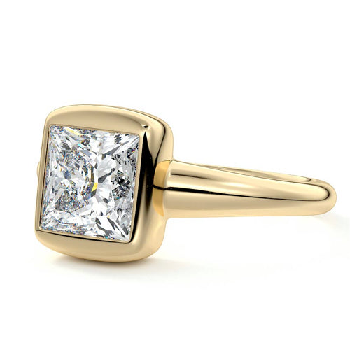 Oriana - Princess Yellow Gold Engagement Ring Detail View | Nura Lab