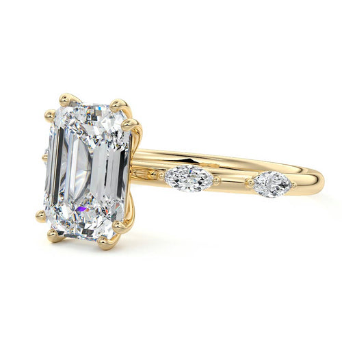 Perla - Emerald Cut Yellow Gold Engagement Ring Detail View | Nura Lab