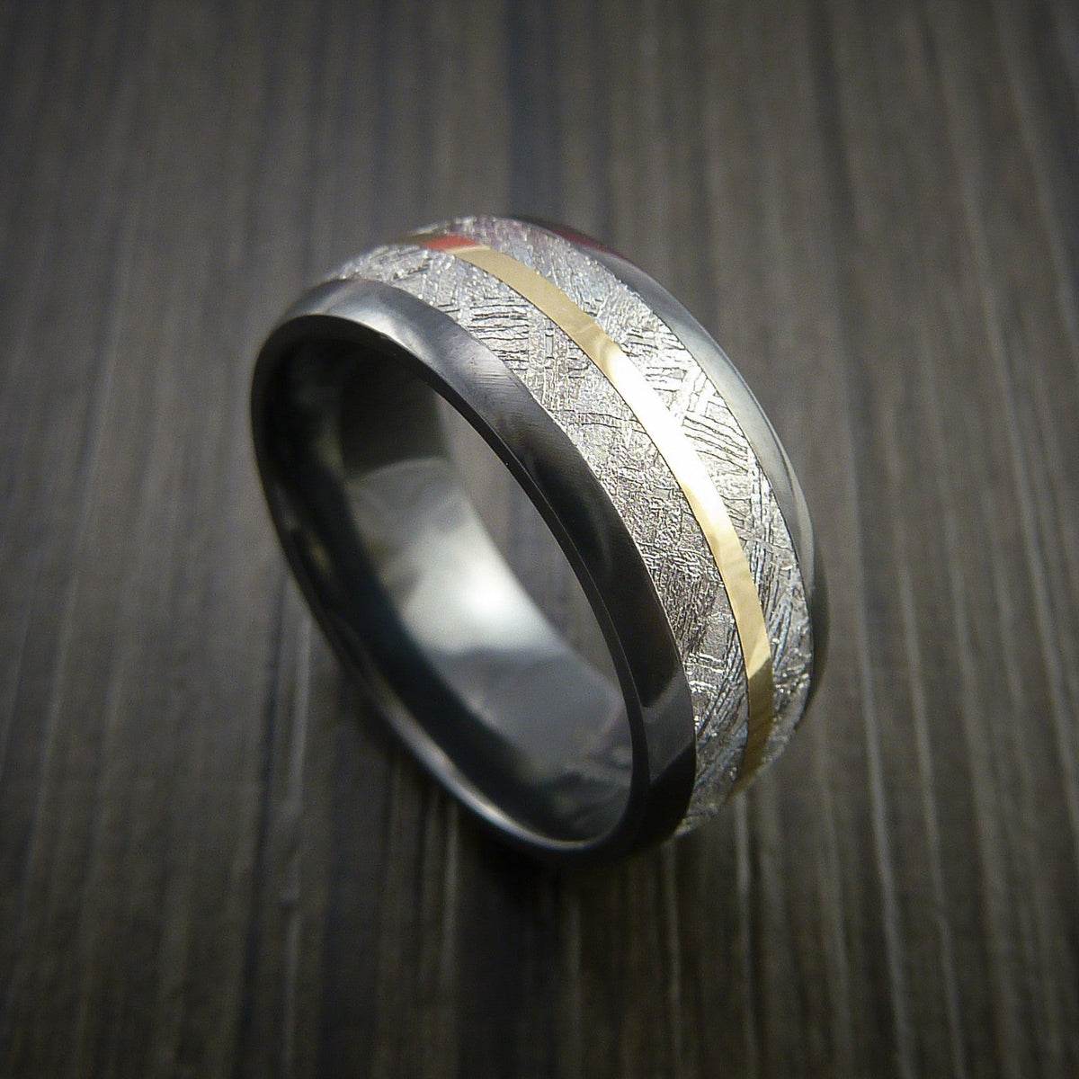 Knight XVII - Gibeon Meteorite in Black Zirconium Band with 14K Yellow Gold Men's Wedding Ring - Nura Lab