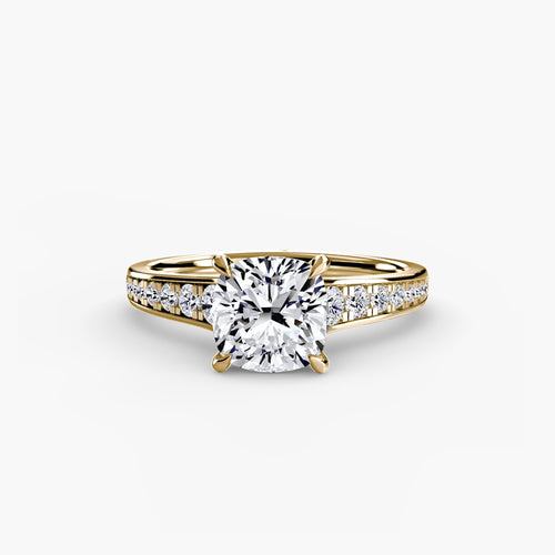 Solitaire with Pavé 7.