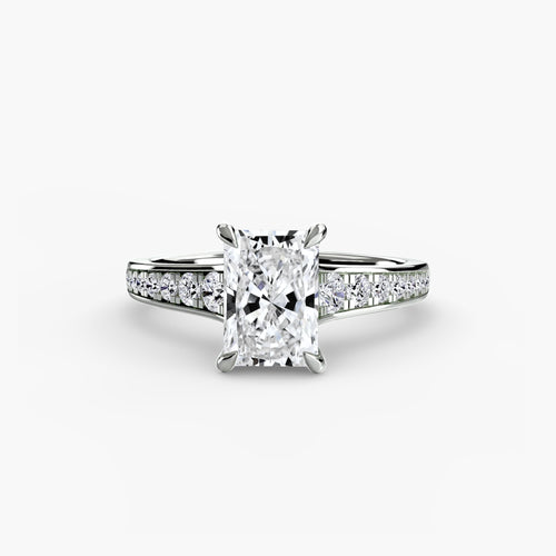 Solitaire with Pavé 7.