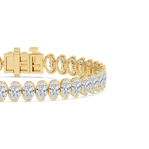 Lilou oval scalloped line lab grown diamond bracelet in yellow gold - view 5