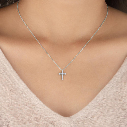 Aveline Rose lab grown diamond pendant