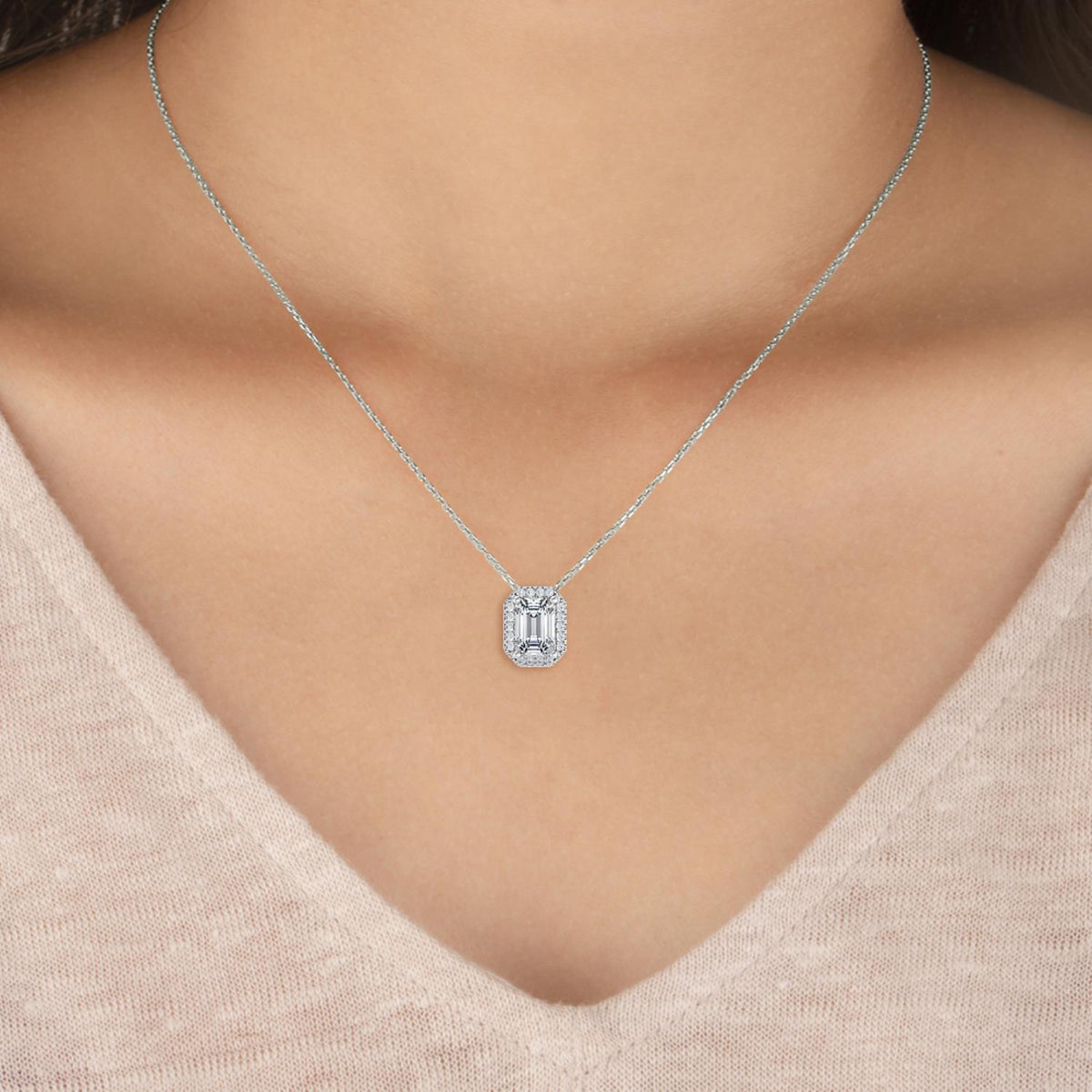 Floriane Belle lab grown diamond pendant