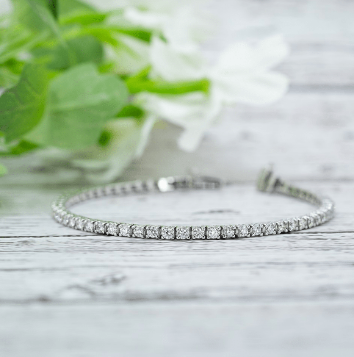 Side profile of 3 Carat Diamond Tennis Bracelet showing prong setting – Nura Lab