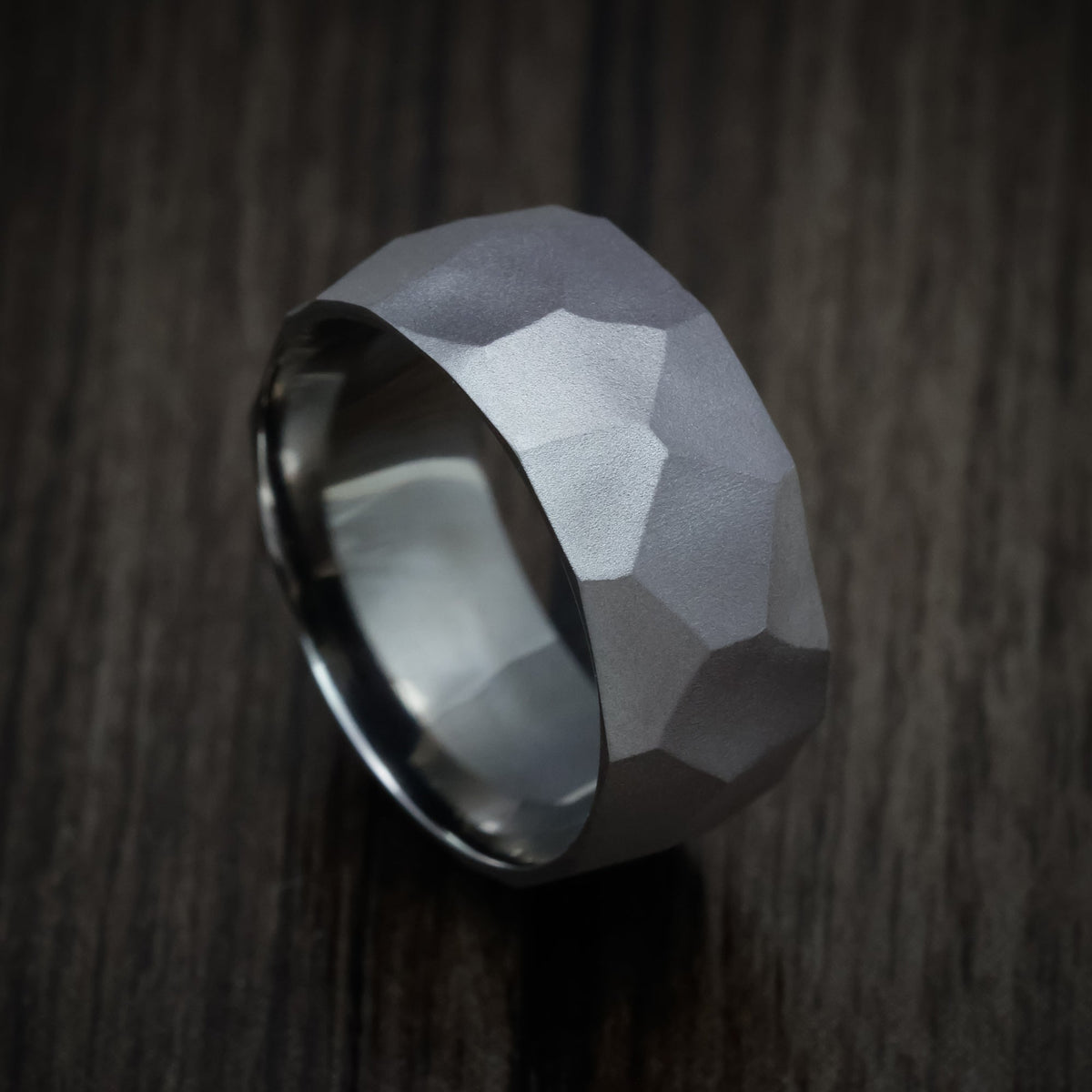 Rimu XIII - Tantalum Men's Wedding Ring with Glacier Finish Band - Nura Lab