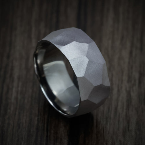 Rimu XIII - Tantalum Men's Wedding Ring with Glacier Finish Band - Nura Lab