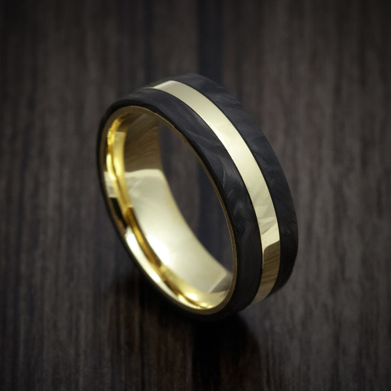 Horizon XV - 18K Gold Men's Wedding Ring with Forged Carbon Fiber Inlays - Nura Lab