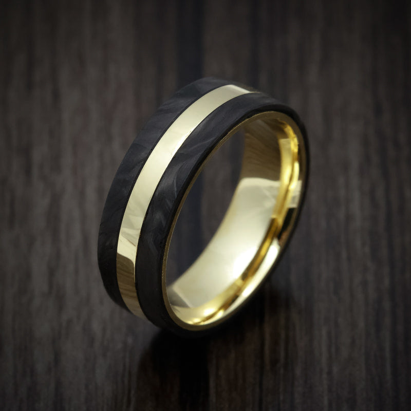 Horizon XV - 18K Gold Men's Wedding Ring with Forged Carbon Fiber Inlays - view 3 - Nura Lab