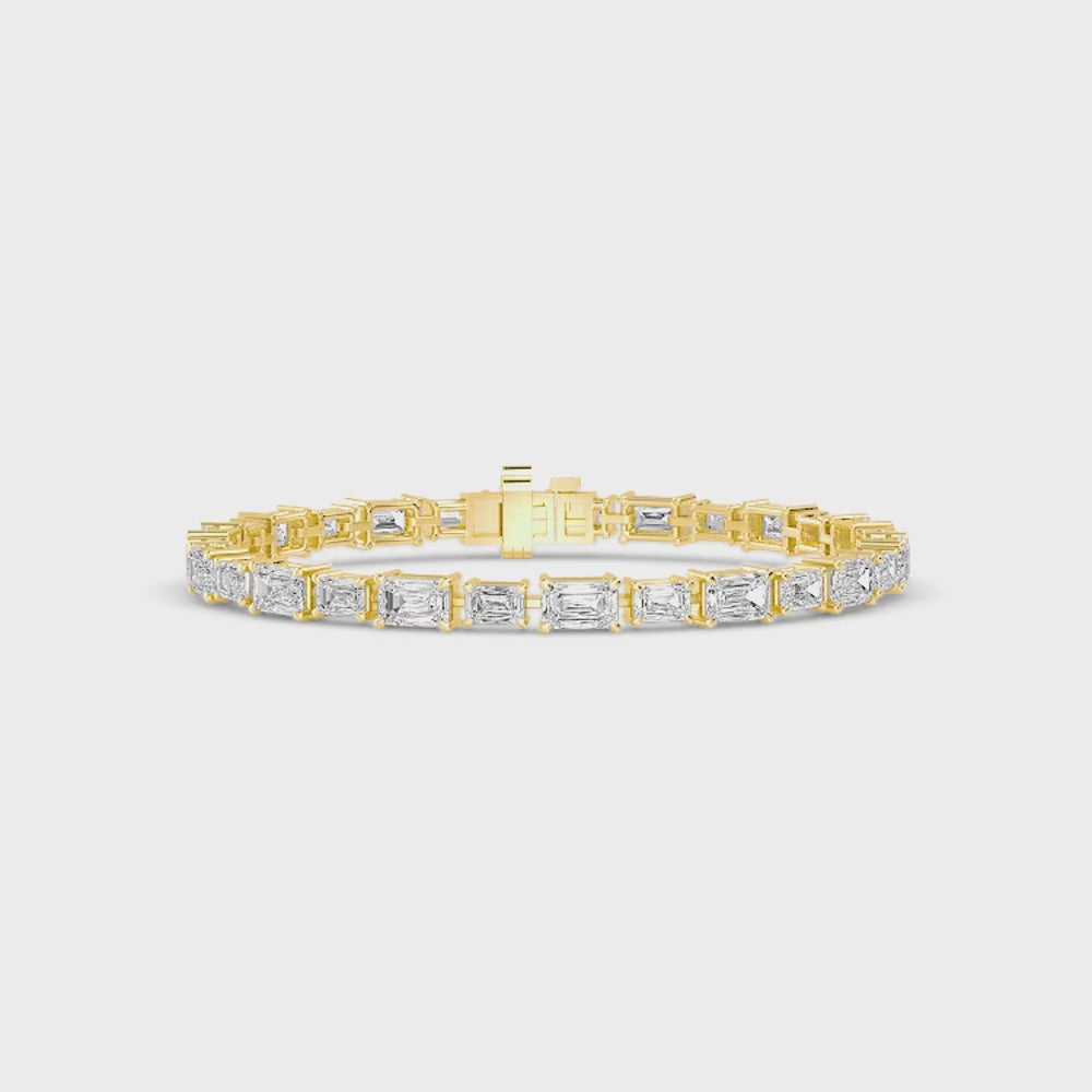 Calla lab grown diamond bracelet video in yellow gold