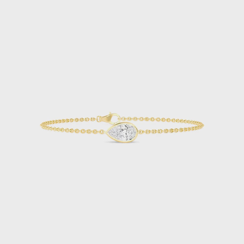 Gaia lab grown diamond bracelet video in yellow gold