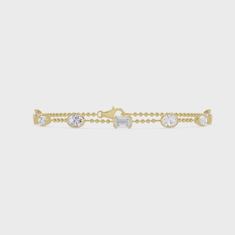 Naomi lab grown diamond bracelet video in yellow gold