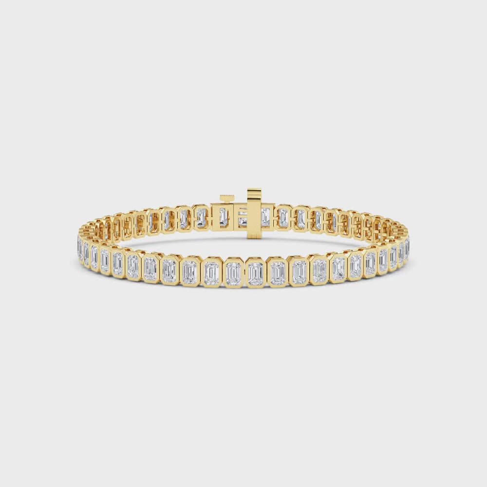 Cara lab grown diamond bracelet video in yellow gold