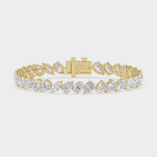 Layla lab grown diamond bracelet video in yellow gold