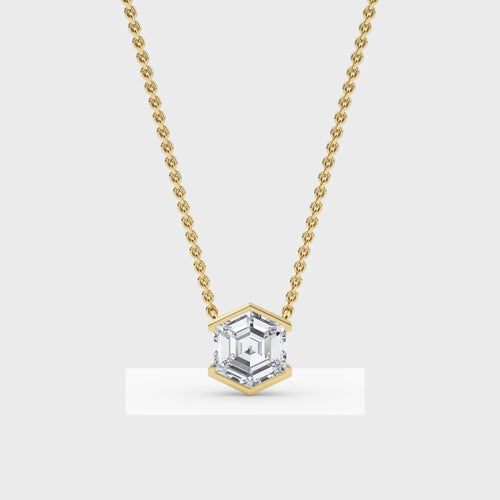 Seraphina Vale pendant video
