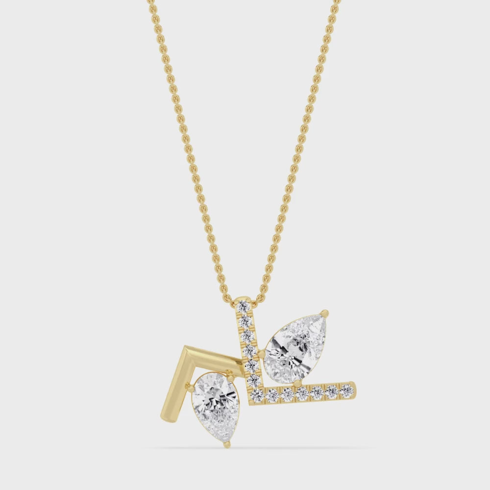 Liliana Vale pendant video