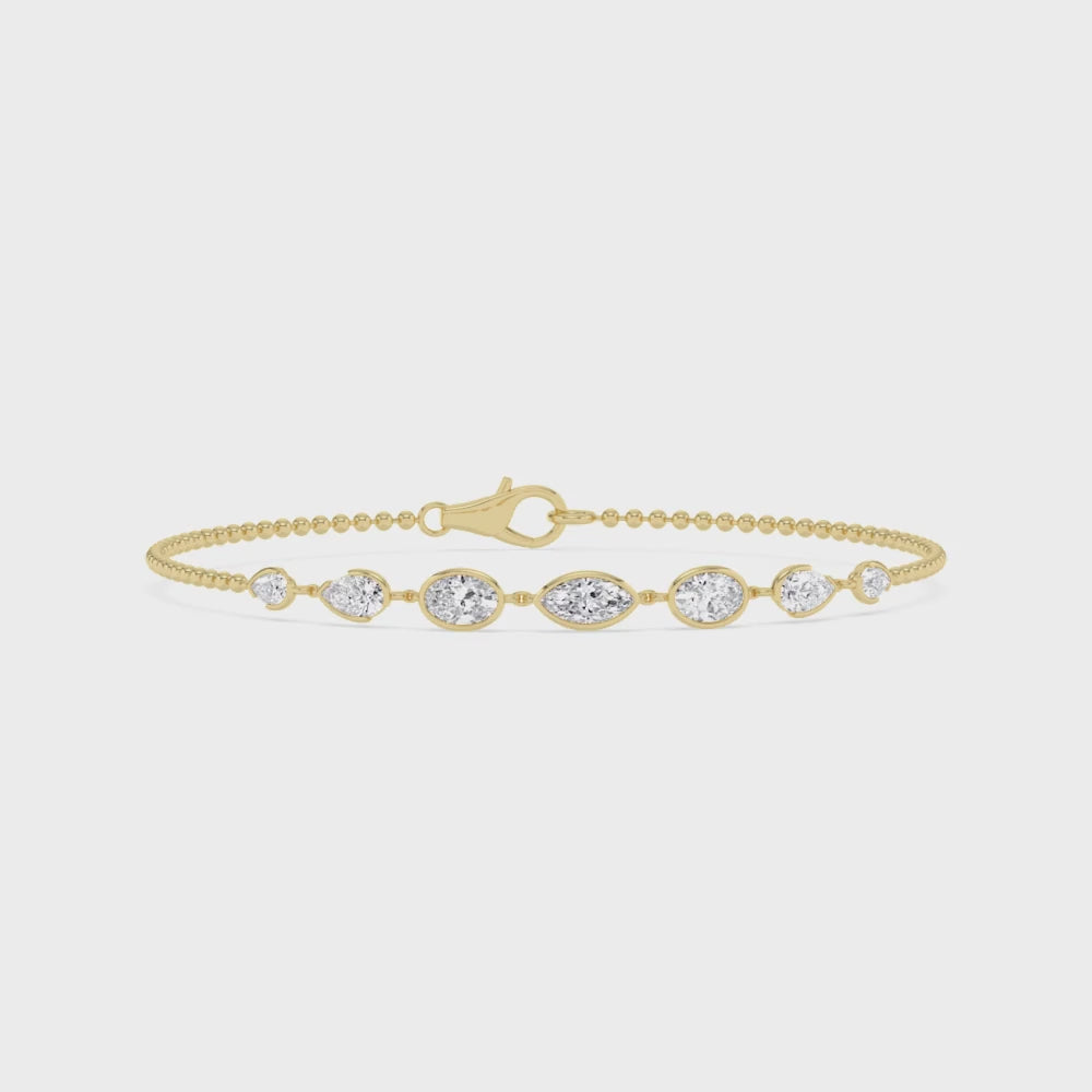 Mira lab grown diamond bracelet video in yellow gold