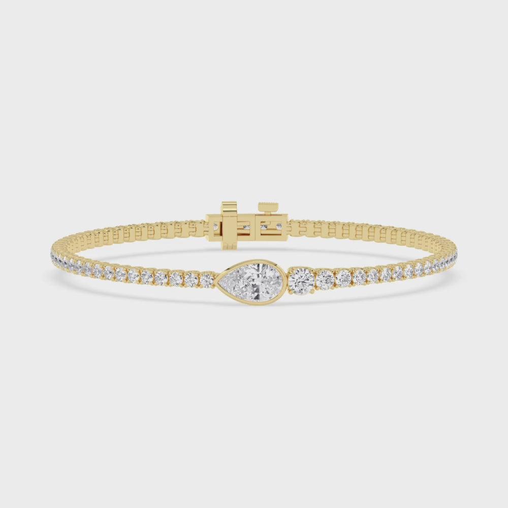 Magnolia lab grown diamond bracelet video in yellow gold
