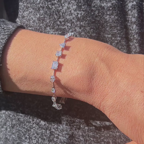 10 CT Multi-Shape Bracelet.