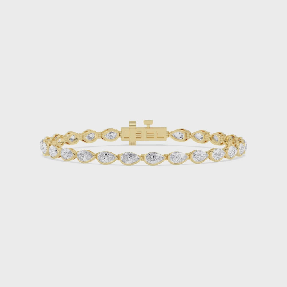 Loren lab grown diamond bracelet video in yellow gold