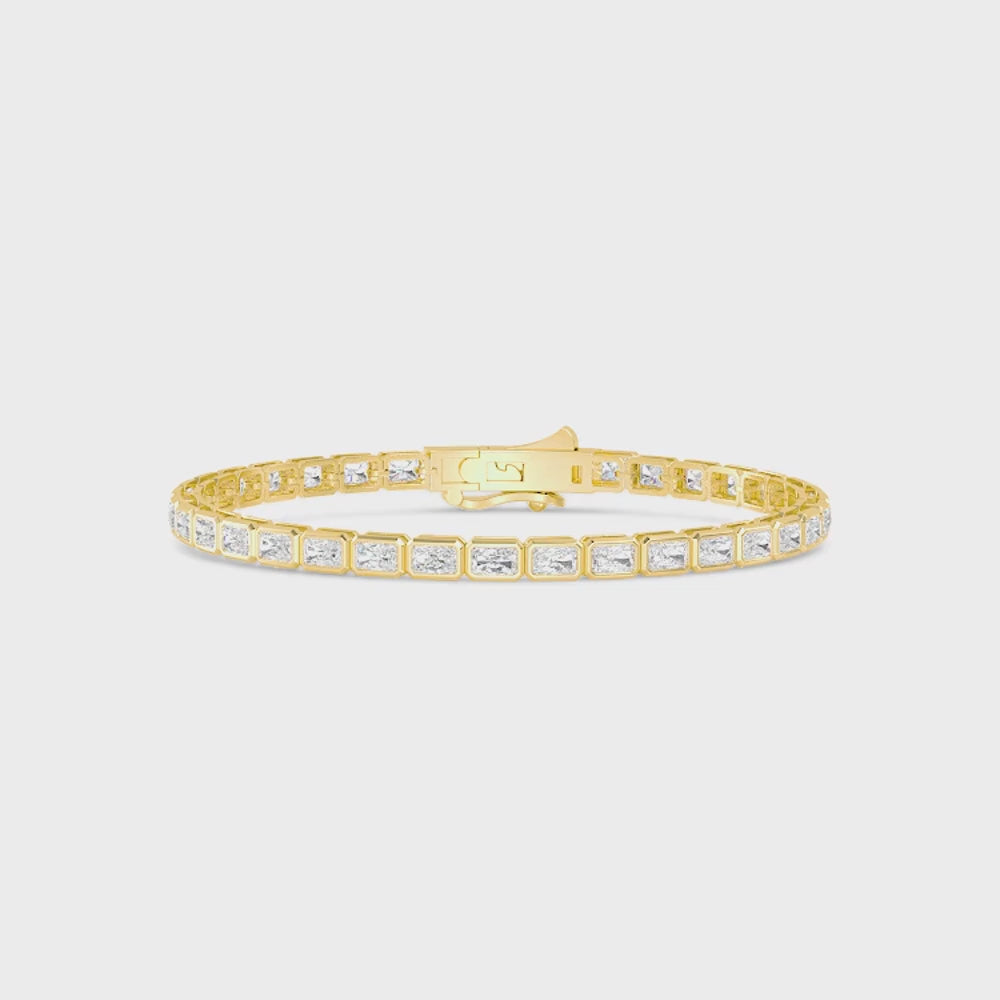 Cerise lab grown diamond bracelet video in yellow gold