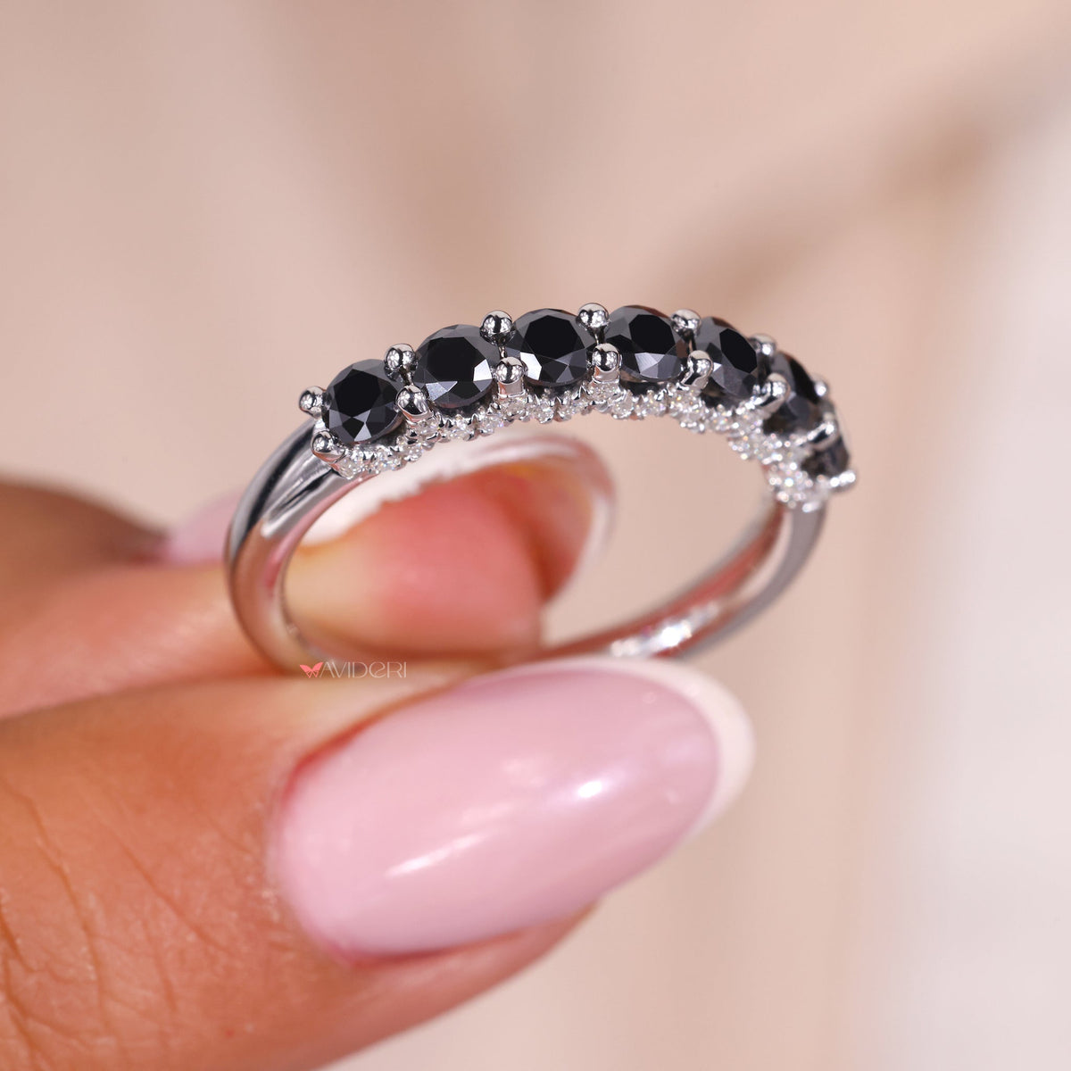 Aaliyah - Moissanite Wedding Band - Black Round Cut.